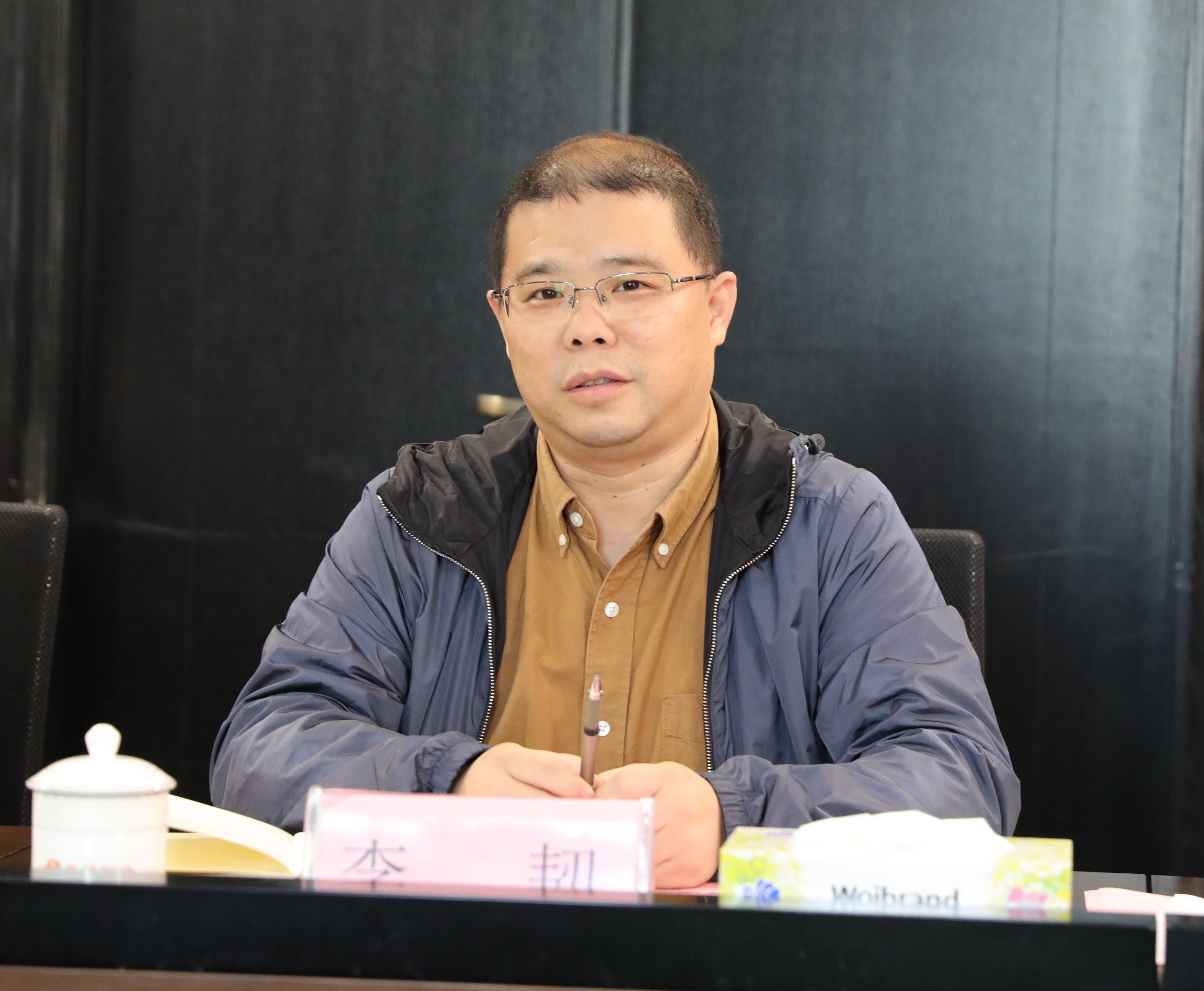 永州路桥公司董事长蒋善国一行到我司考察交流